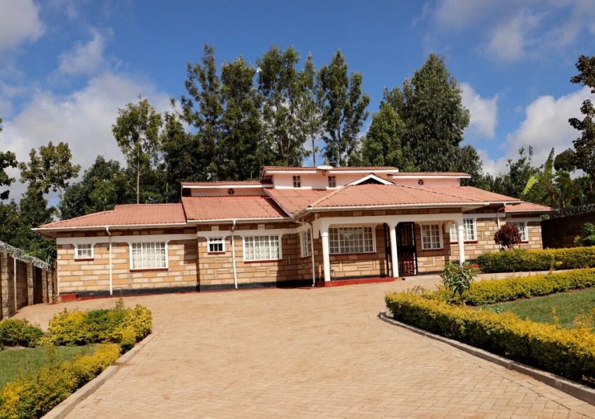 The Meru Manor is a Great Home set in Meru Town