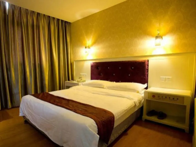 Jinjiang Qingyang Heping Commercial Hotel
