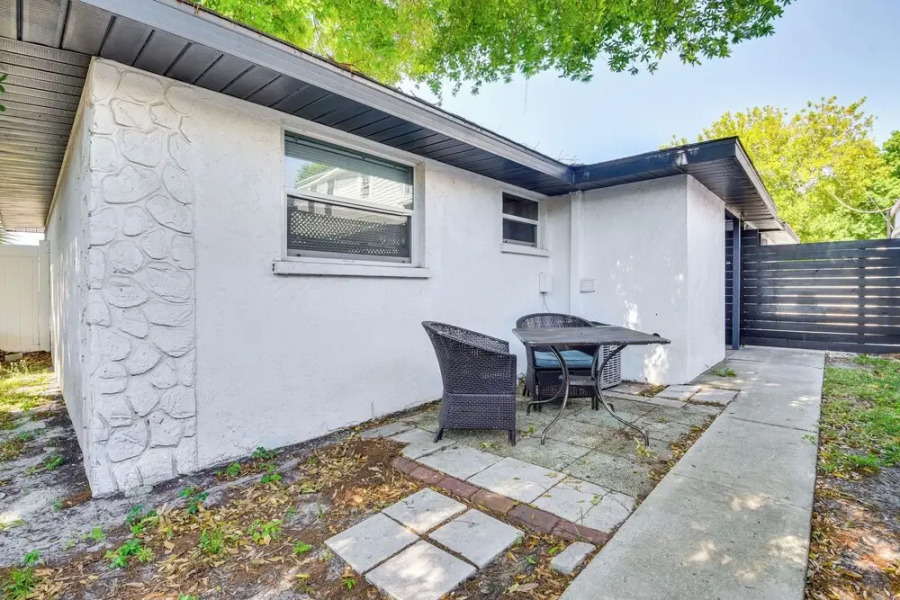 Pet-friendly Palmetto Duplex ~ 2 Mi to Riverwalk!