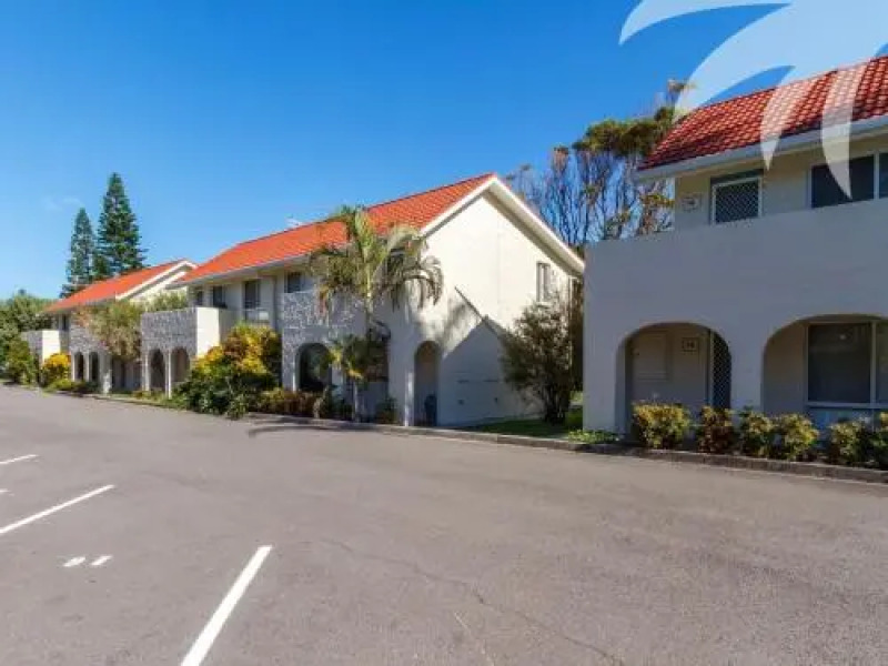 Middles - Villa Manyana 02