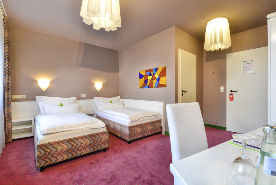 Airport Hotel by The New Yorker