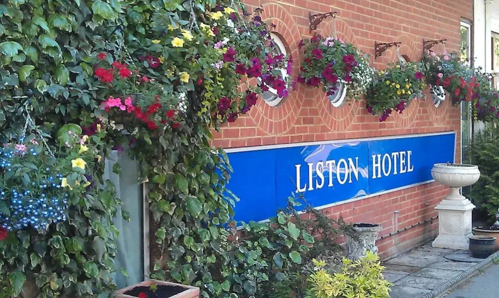 Liston Hotel