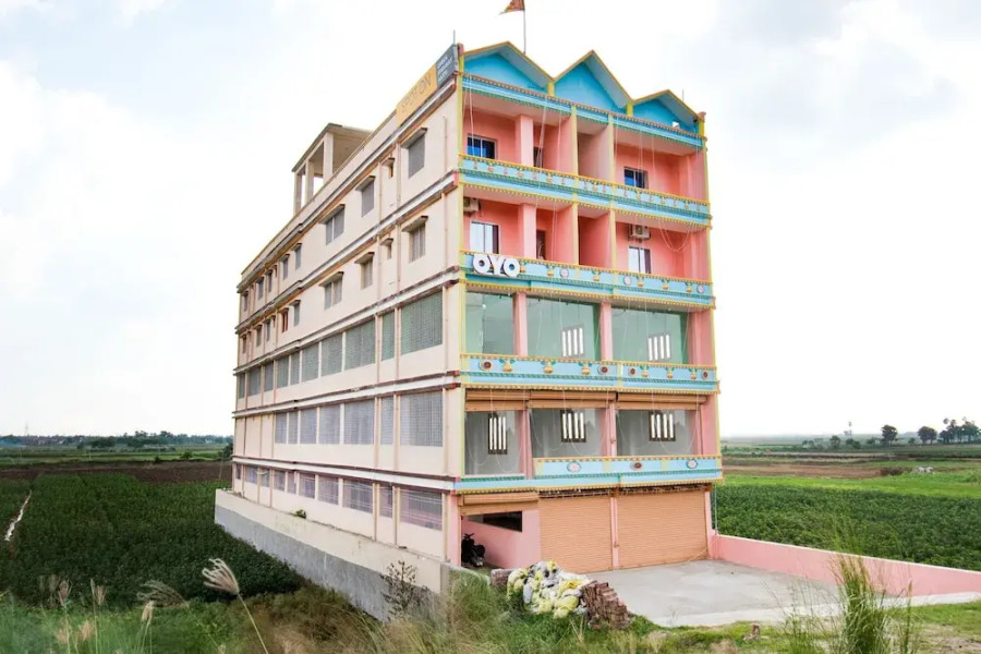 SPOT ON 46370 Green Highway