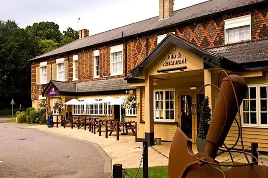 Premier Inn Godalming