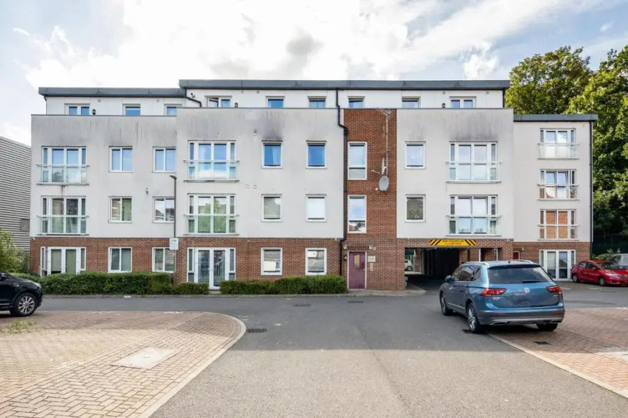 MPL Apartments Watford/croxley Biz Parks Corporate Lets 2 Bed/free Parking