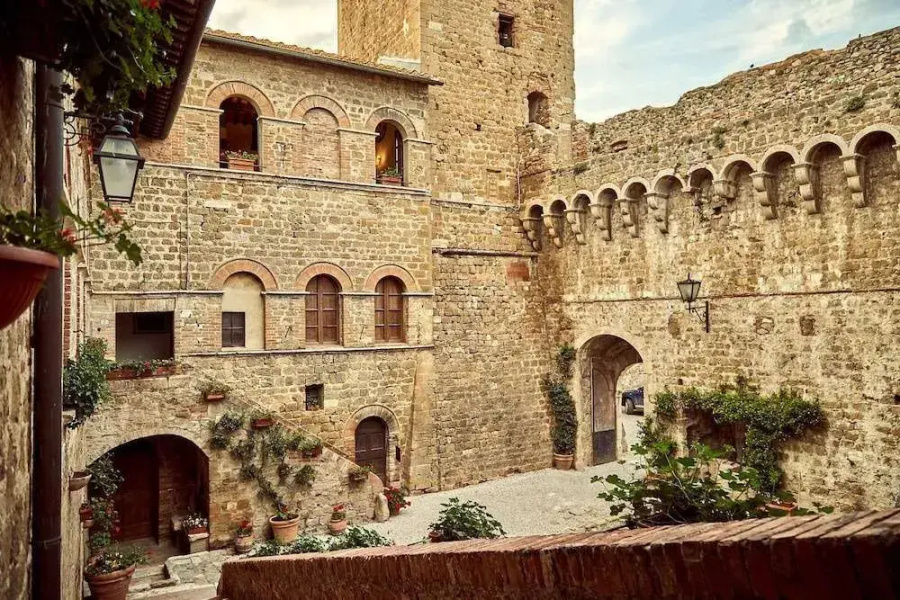 Il Mastio Di Spedaletto