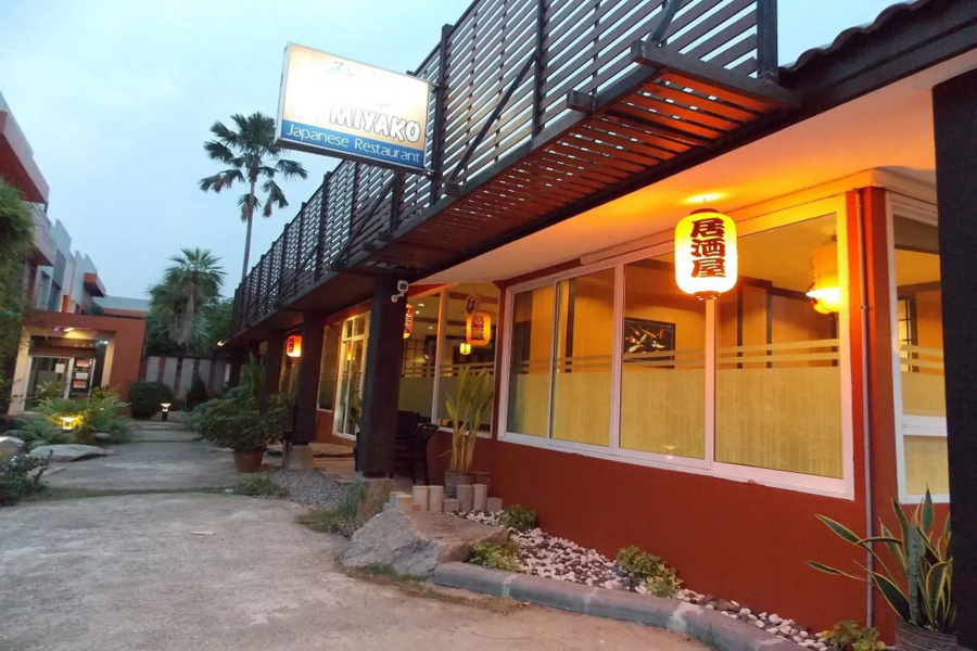 Eastpana Hotel