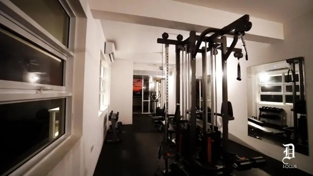 The Beach Front Apartment - Uswetakeiyawa, Colombo