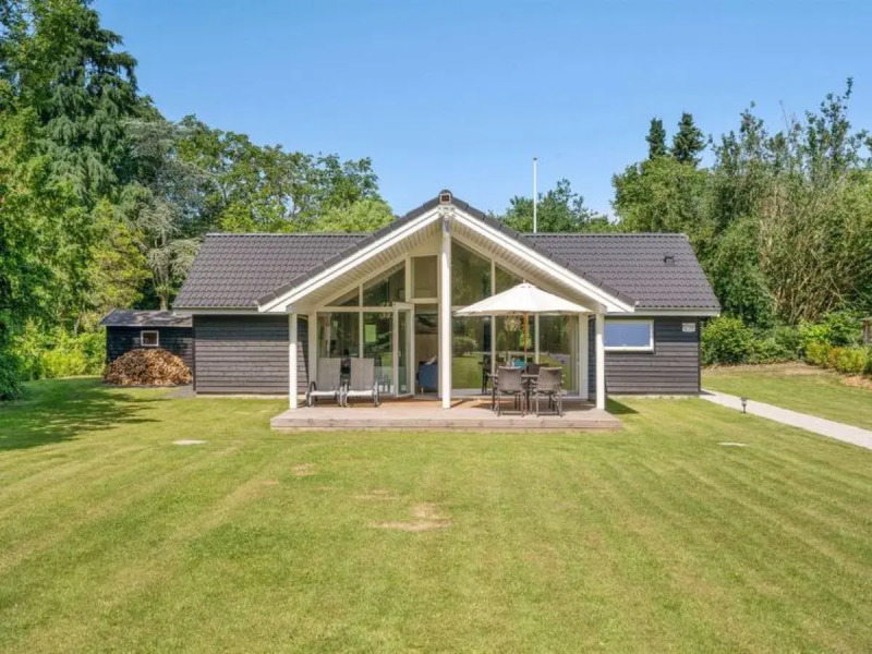 "Kirsti" - 3.5km from the sea in Sealand