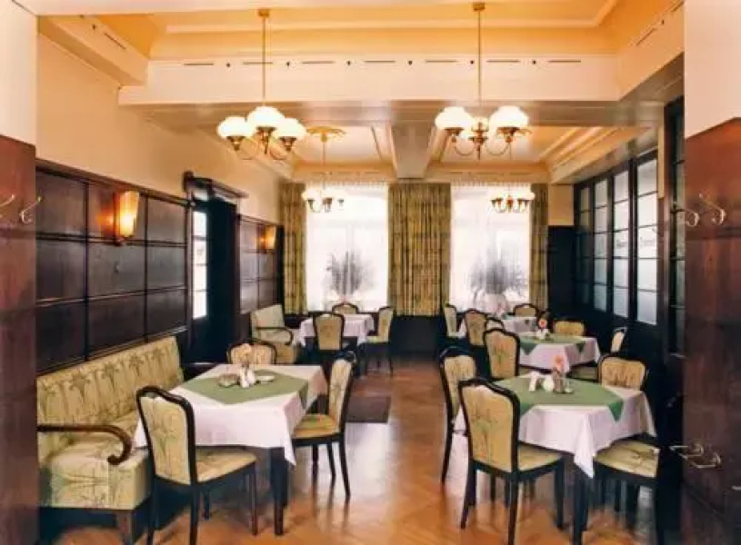 Hotel Merkur Garni