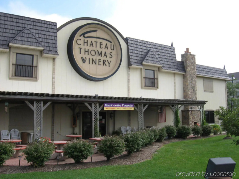 Holiday Inn Express Indianapolis Airport by IHG