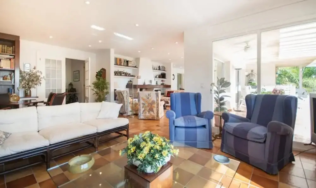 Villa Cossis Beach TVL 32