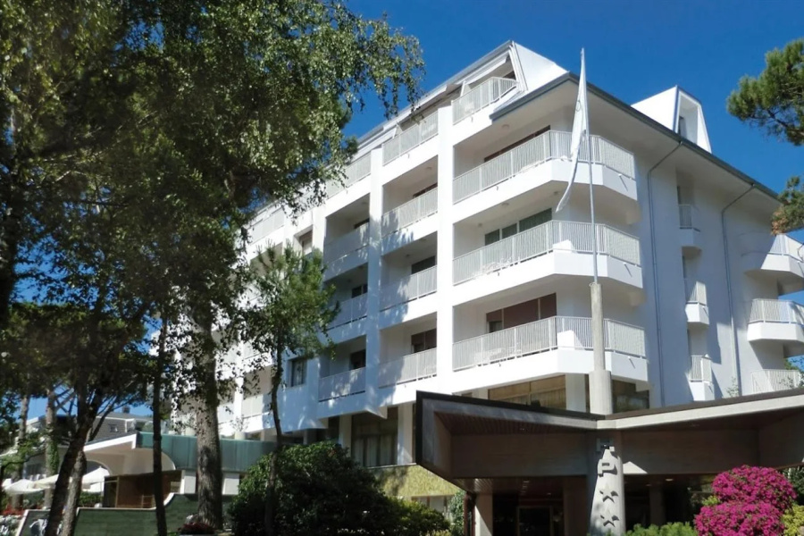 Hotel President