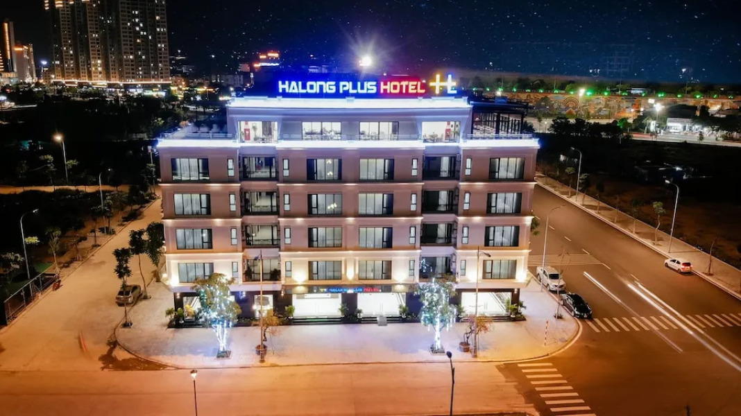 Garden Bay Premium Cruise