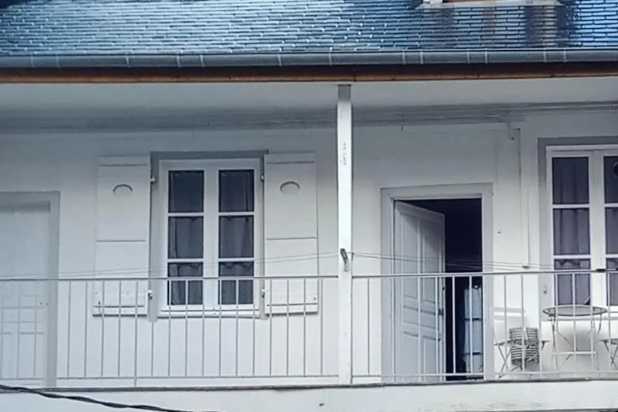 APPARTEMENT CENTRE VILLE avec BALCON -TERRASSE PRIVE