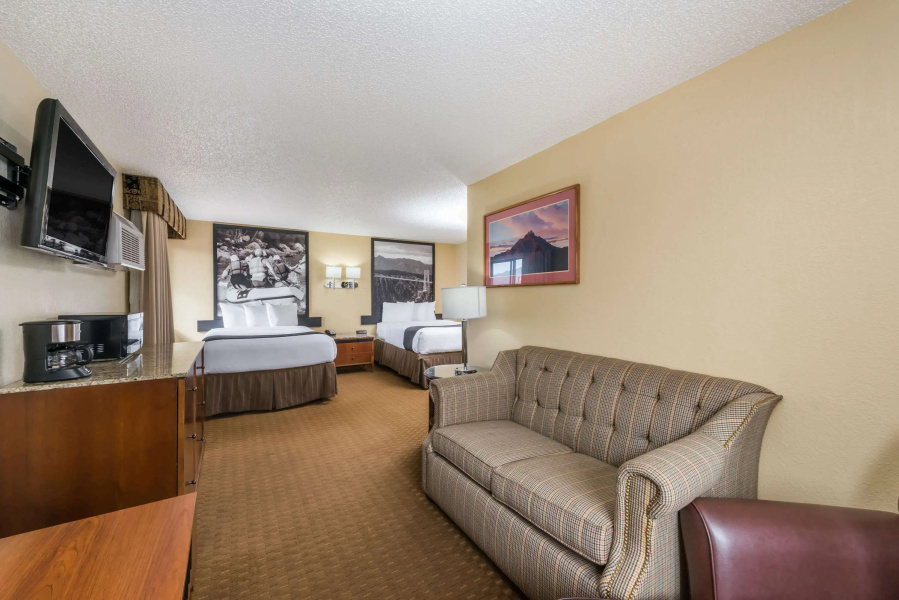 Super 8 Canon City