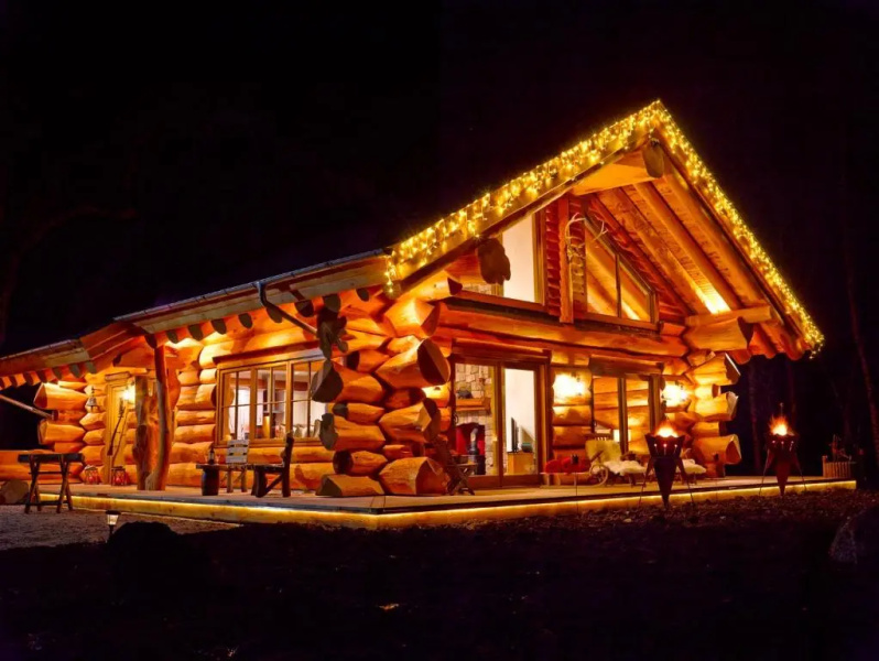 Caledonian Cabin