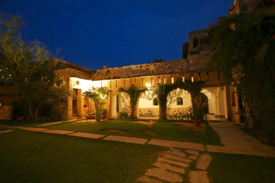 Neemrana's - Hill Fort - Kesroli