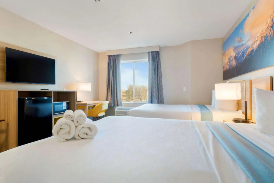 Days Inn by Wyndham Thornton