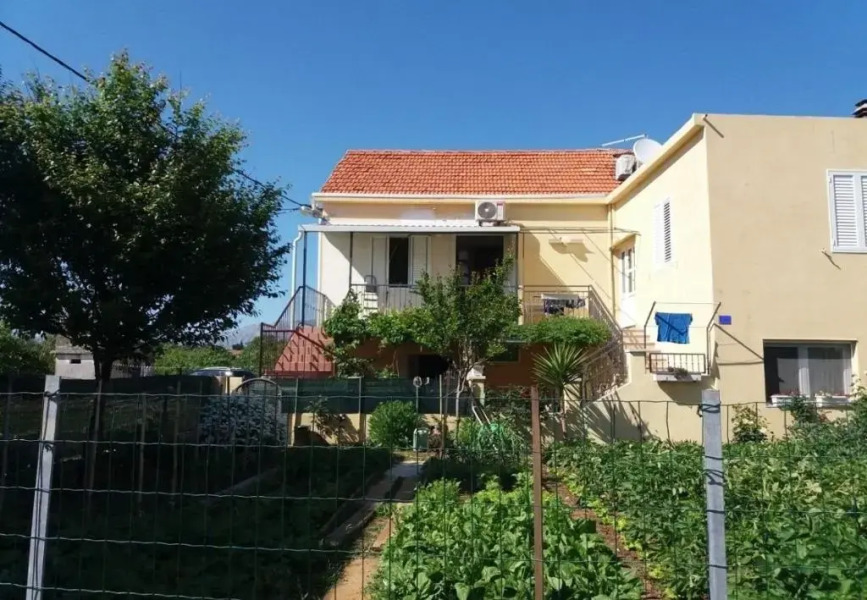 Apartment Ivica - 50 m from sea