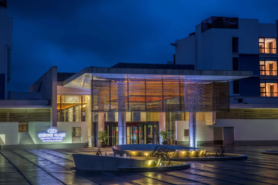 Crowne Plaza Huangshan Taiping Lake