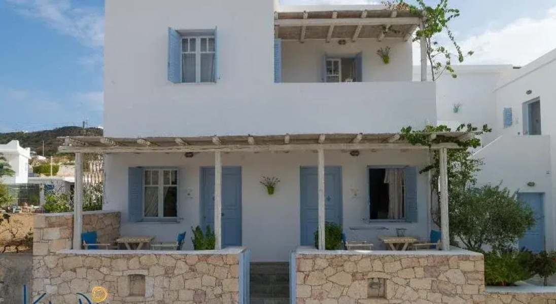 Kimolis Studios & Apartments