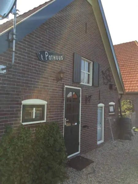 Pothuus 2 persoons vrijstaand huis met vrij uitzicht in de Achterhoek