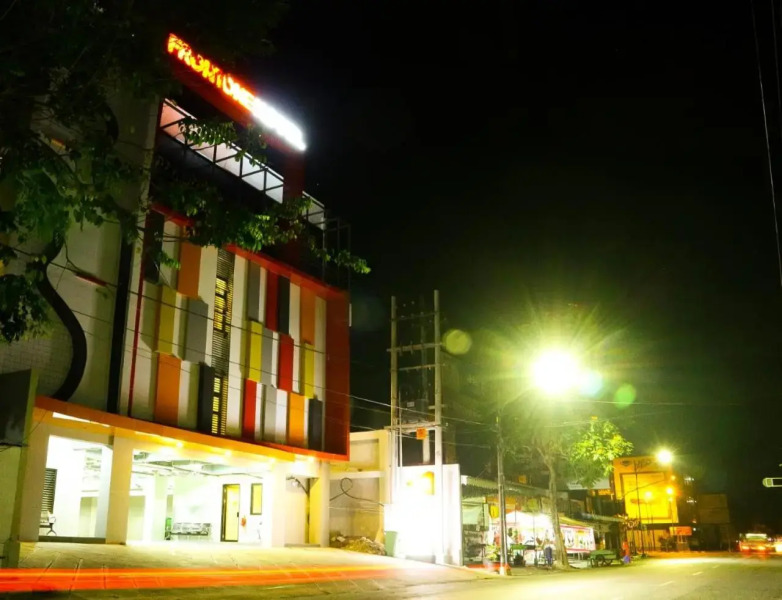 Front One Hotel Tulungagung