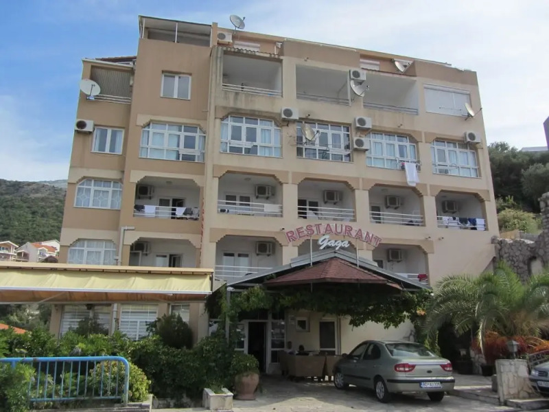 Rafailovicimore Apartments