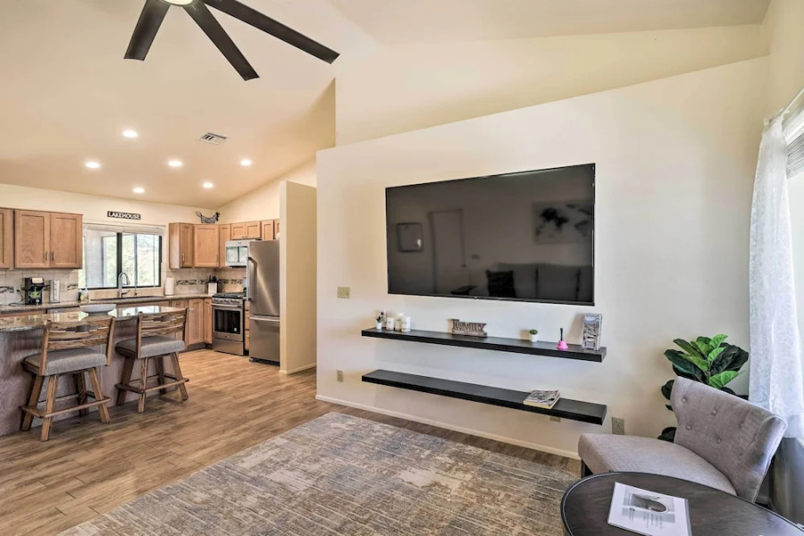 Game Room + Mtn Views: Lake Havasu Escape!