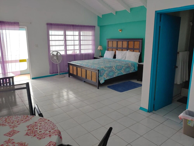 Orrie's Beach Bar Hotel
