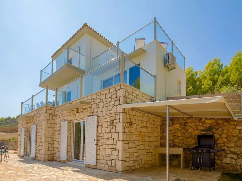Modern Villa in Volimes with Pool And Parking