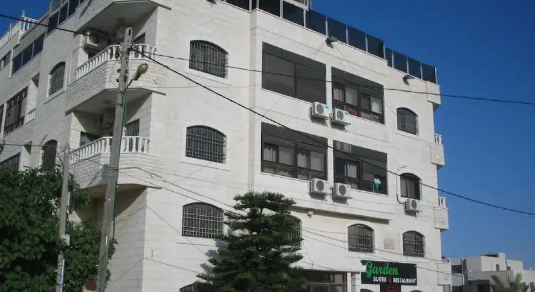 Garden Suites & Restaurant