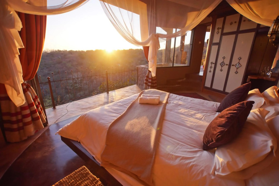 Leopards Rock Bush Boutique