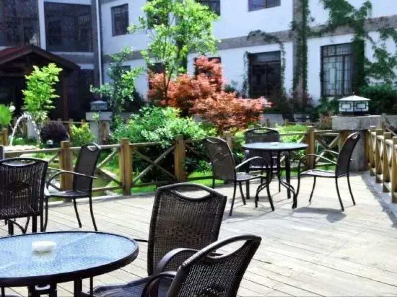 Jinxiu Holiday Hotel