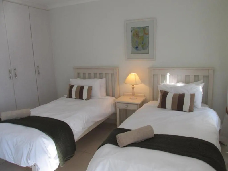 Point Village Accommodation - Linda