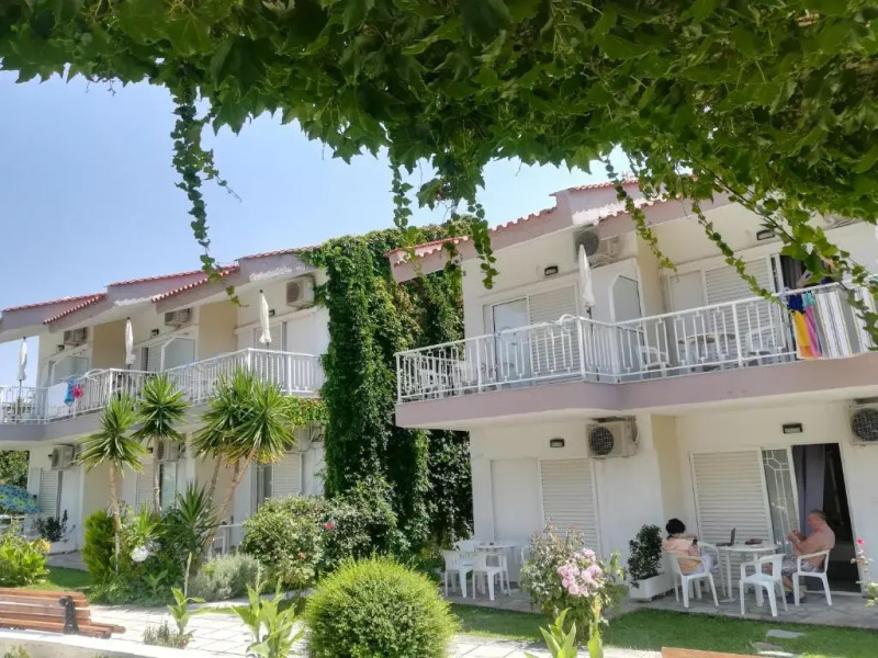 Christina Apartments