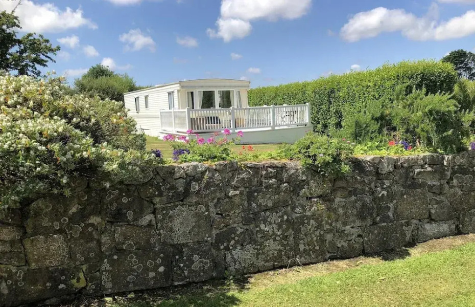 2br-garden-freeparking-charitydonation