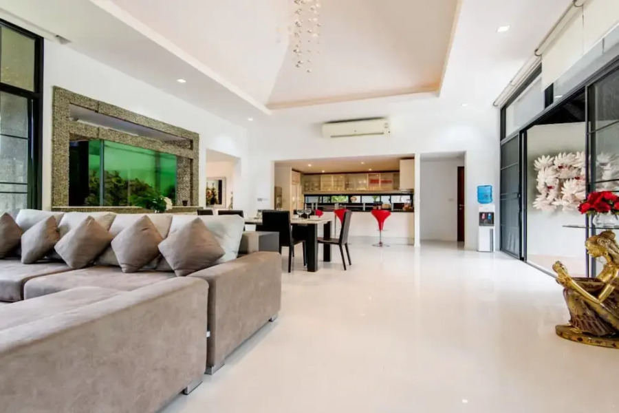 Kinnaree Villa Loch Palm Golf by Chattha