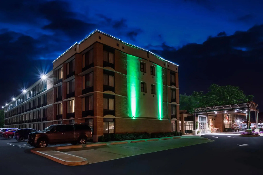 Holiday Inn Saratoga Springs by IHG