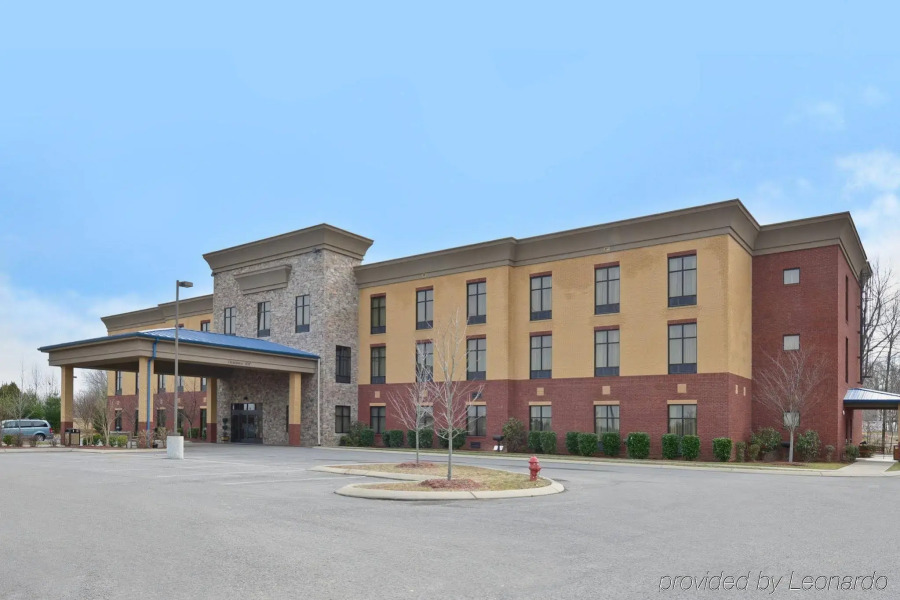 Hampton Inn White House