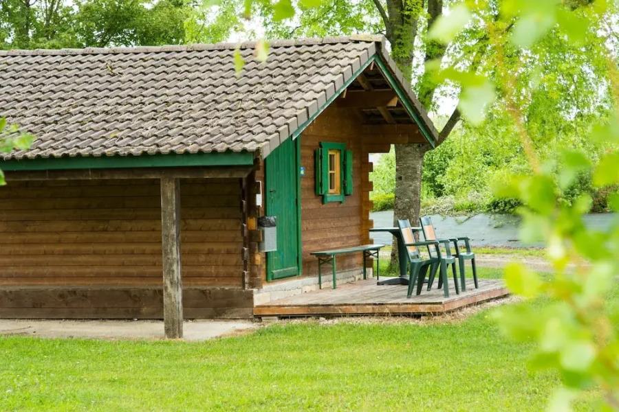 Chalets Etape du Camping Le Bivouac