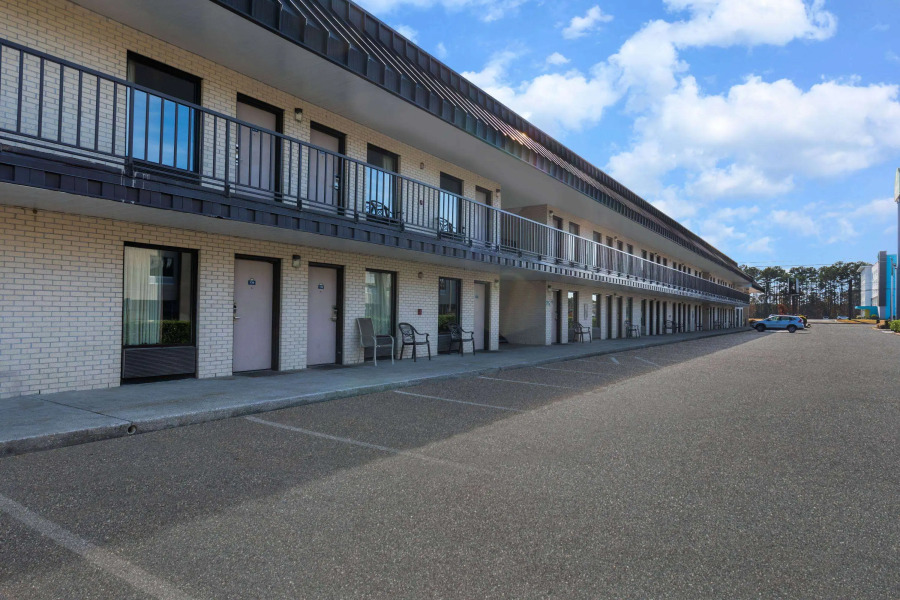 Days Inn by Wyndham Florence/I-95 North