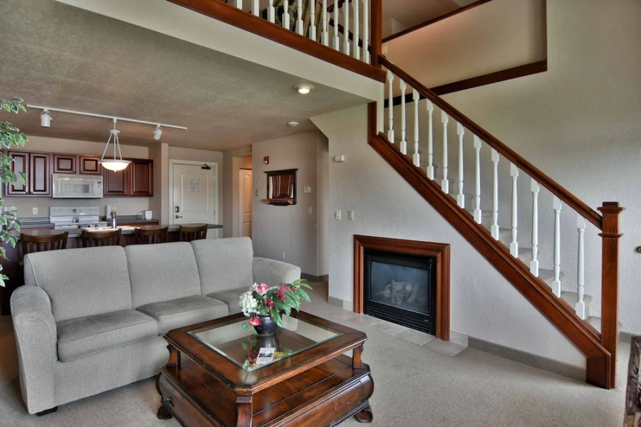 Unit 302 2 BD/ 2 BA Condo