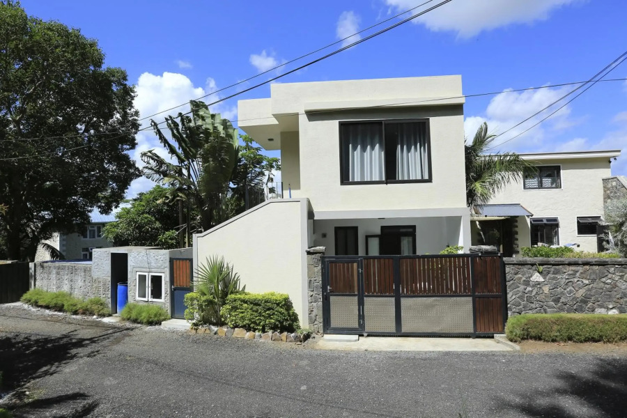 Studio with city view furnished terrace and wifi at Moka