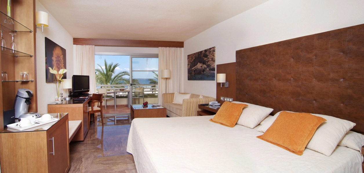 Viva Golf Adults Only 18+