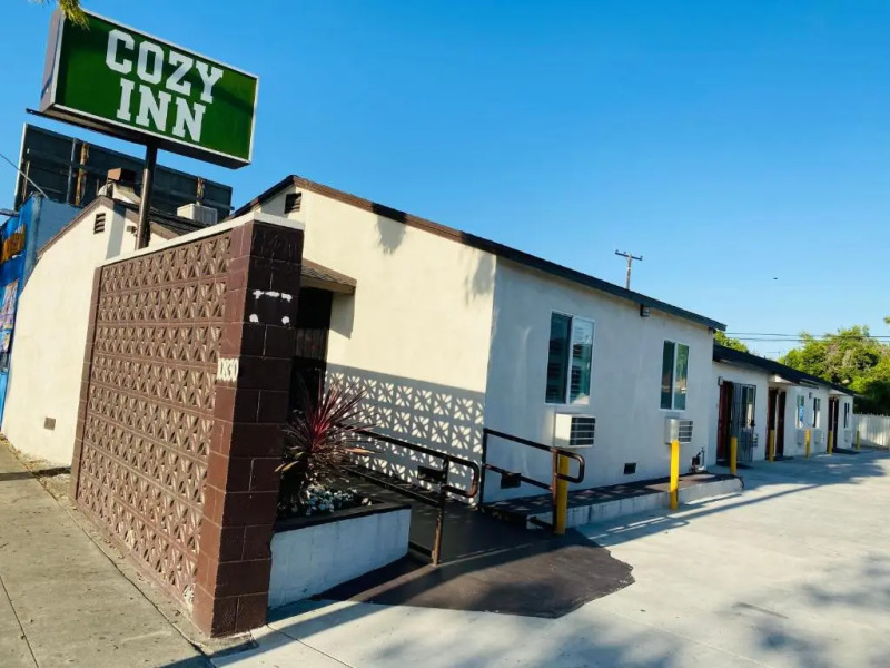 Cozy motel