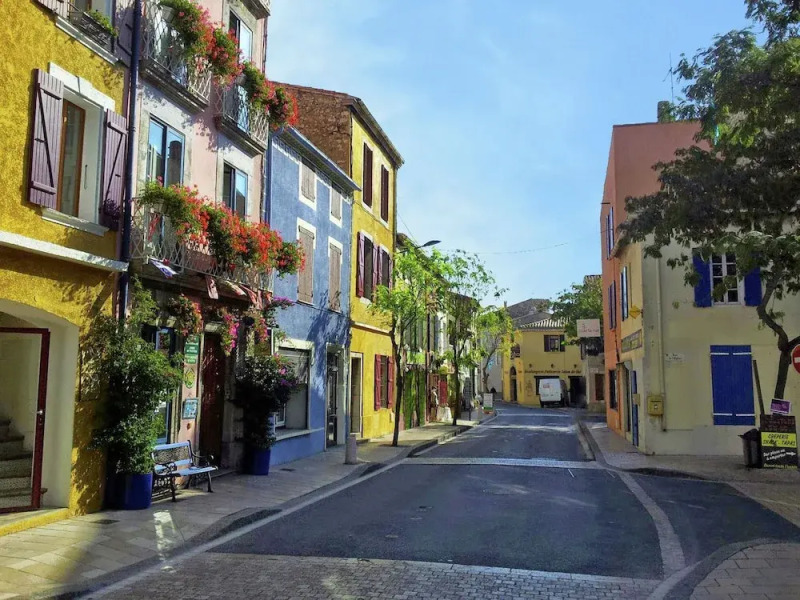 Spacious Holiday Home near River in Le Boulou