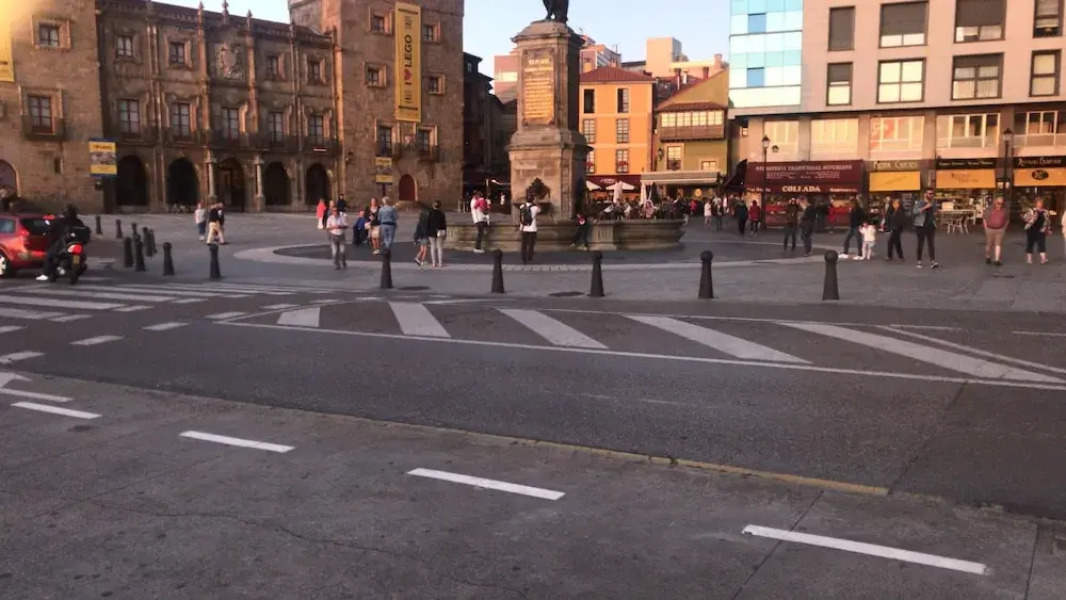 Apartment With 2 Bedrooms in Gijón, With Wifi