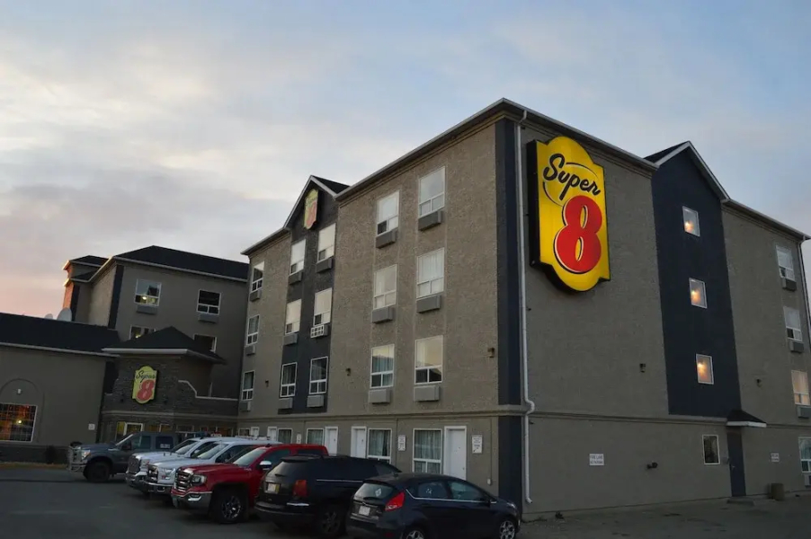Super 8 Grande Prairie